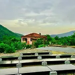 Appartamento With Big Garden *