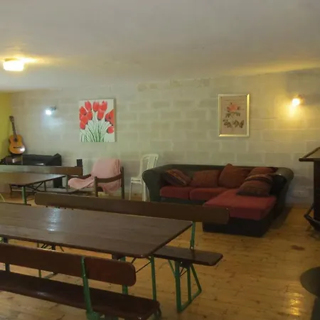 With Big Garden Apartment *